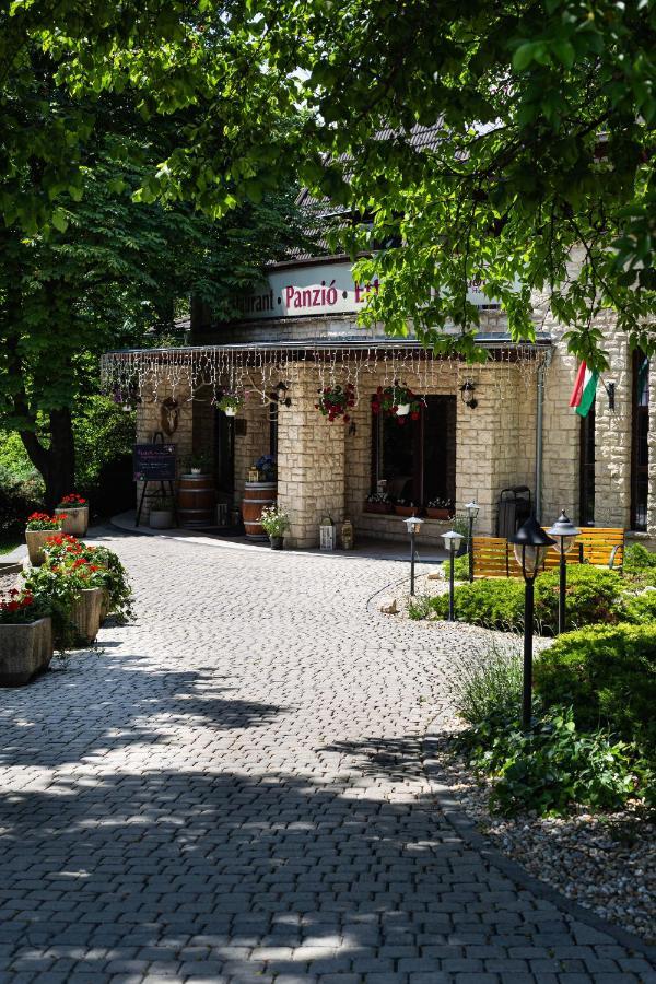 Tercia Hubertus Panzio Bed & Breakfast Sopron Luaran gambar